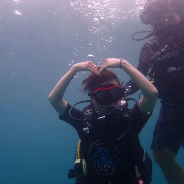 Conduct Refresher Scuba Sessions
