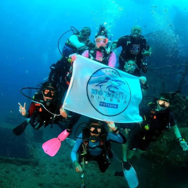 Divers from around the world forming friendships and mentorships in Pattaya